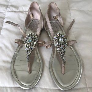 Women's size 8 Vince Camuto sandals- Macaila